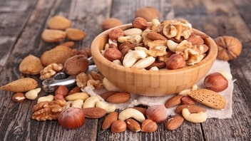 آیا آجیل برای چشم مناسب است؟