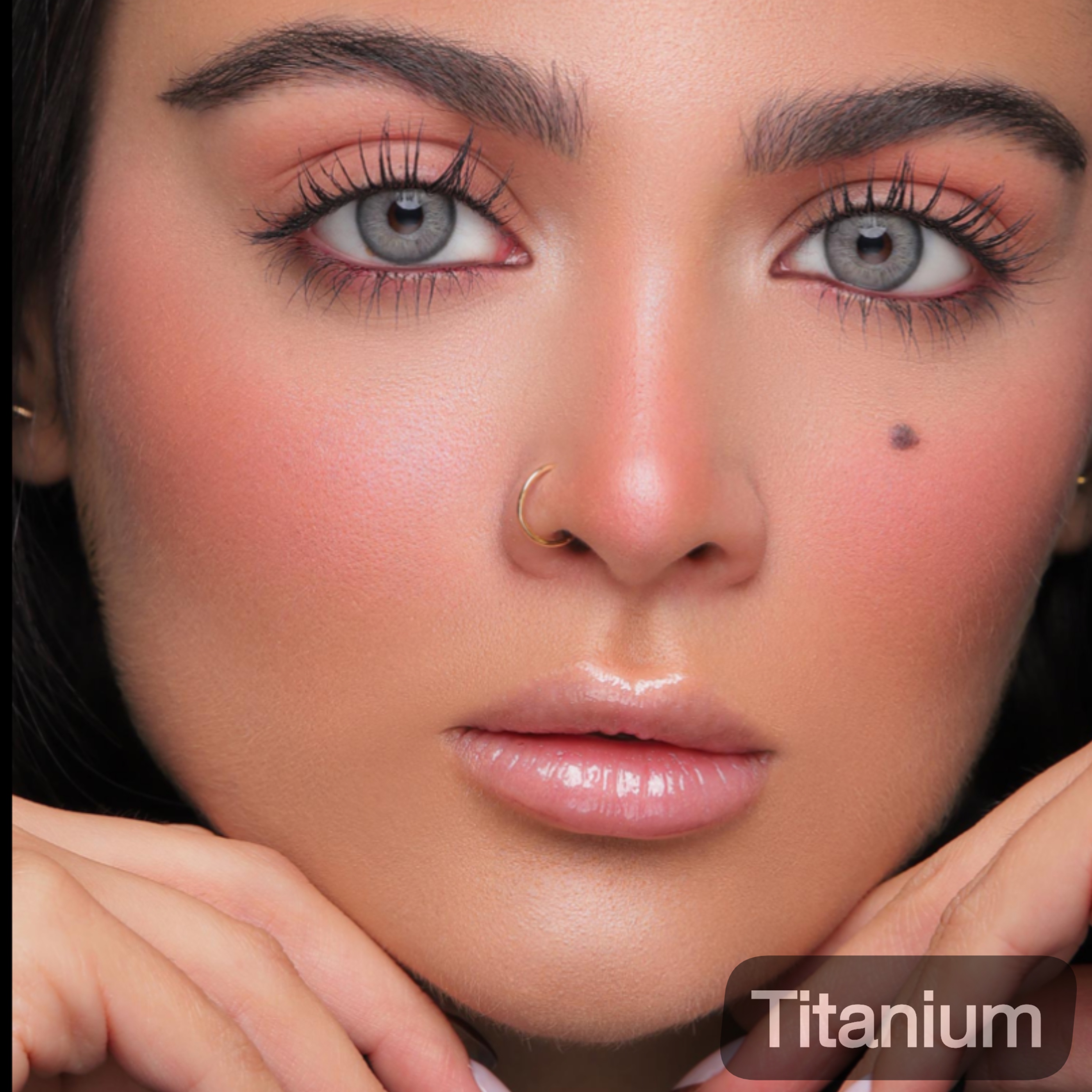 لنز رنگی روزانه یونیک (Uniqe)